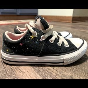Galaxy Star toddler converse size 11